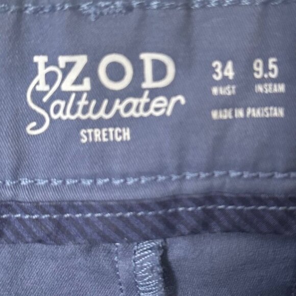 Izod Men's 34 Shorts SALTWATER FLAT-FRONT TWILL 9.5" - BIJOU BLUE - Picture 3 of 3